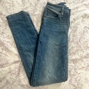 Levi’s skinny jeans